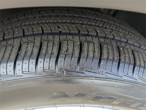 Used 2019 Ford Escape SE image 18