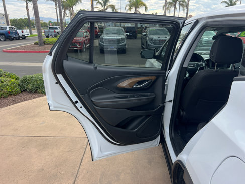 Used 2020 GMC Terrain SLE image 8