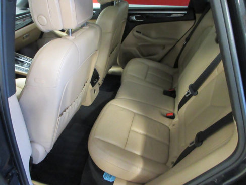 Used 2019 Porsche Macan image 22