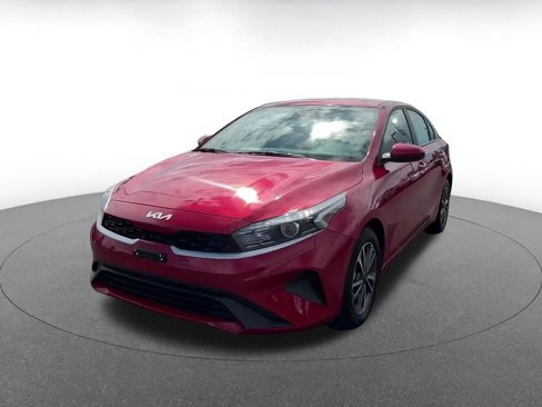Used 2024 Kia Forte LXS image 7
