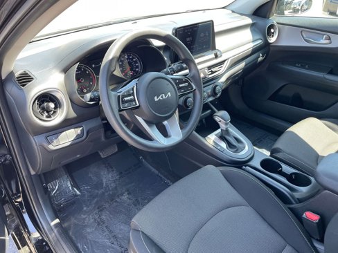 Used 2024 Kia Forte LXS image 34