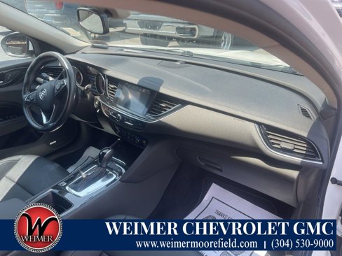 Used 2018 Buick Regal Essence w/ Driver Confidence Package #1 image 45