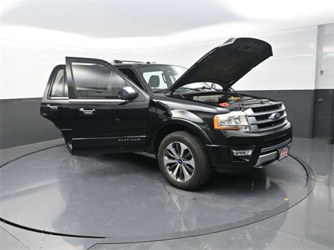 Used 2016 Ford Expedition Platinum image 35