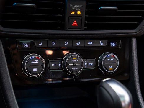 Used 2019 Volkswagen Jetta SEL image 23