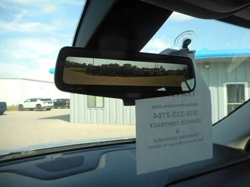 Used 2018 Chevrolet Traverse LT image 16