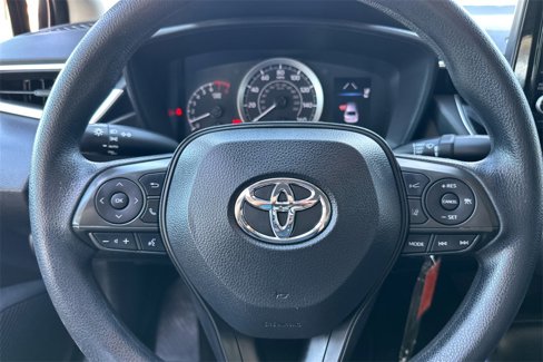 Certified 2022 Toyota Corolla LE image 23