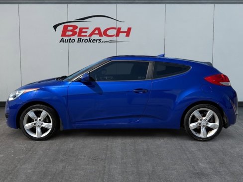 Used 2012 Hyundai Veloster image 3