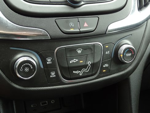 Used 2023 Chevrolet Equinox LT w/ LPO, Floor Liner Package image 17