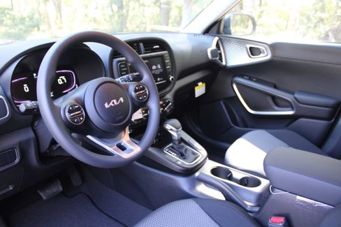 New 2025 Kia Soul LX image 18