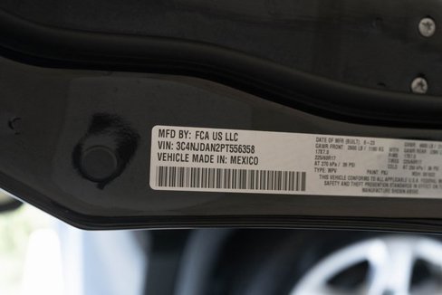 Used 2023 Jeep Compass Sport image 26