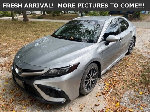 Certified 2022 Toyota Camry SE image 1