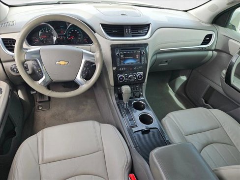 Used 2015 Chevrolet Traverse LTZ image 17