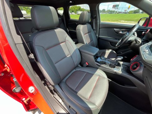 Used 2021 Chevrolet Blazer RS w/ Enhanced Convenience Package image 29