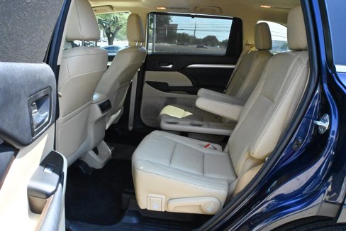 Used 2015 Toyota Highlander XLE image 17