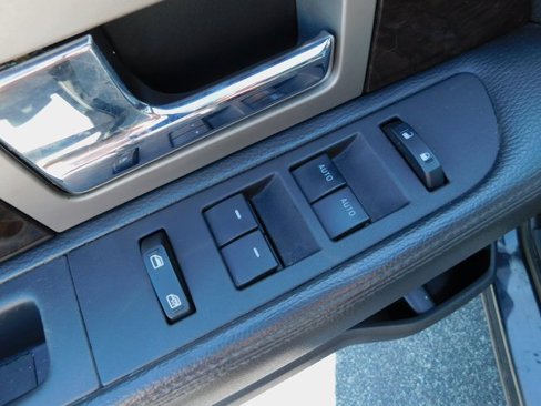 Used 2014 Ford F150 Platinum image 25