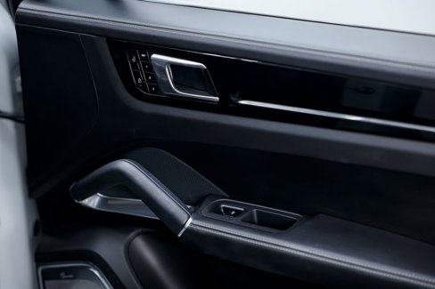 Used 2020 Porsche Cayenne Turbo S image 22