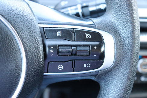 Used 2023 Kia K5 LXS image 29