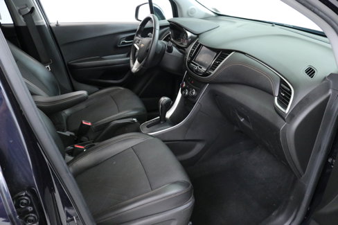 Used 2022 Chevrolet Trax LT w/ LT Convenience Package image 27