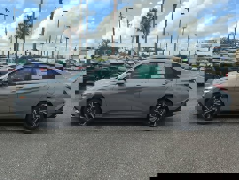 New 2025 Hyundai Elantra Sport image 3