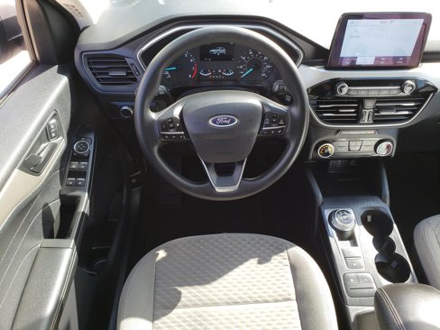 Used 2022 Ford Escape SE image 3