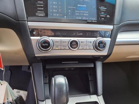 Used 2017 Subaru Outback 2.5i Premium image 62