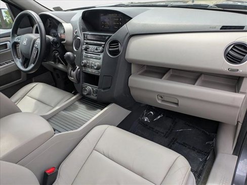 Used 2015 Honda Pilot Touring image 26