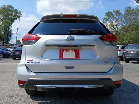 Used 2018 Nissan Rogue SV image 7