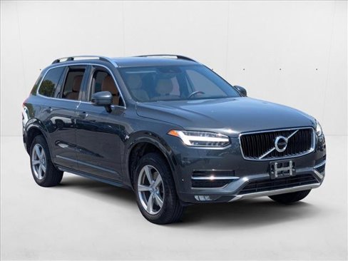 Used 2017 Volvo XC90 T5 Momentum w/ Momentum Plus Package image 3