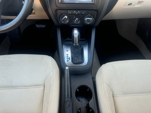 Used 2011 Volkswagen Jetta TDI image 24