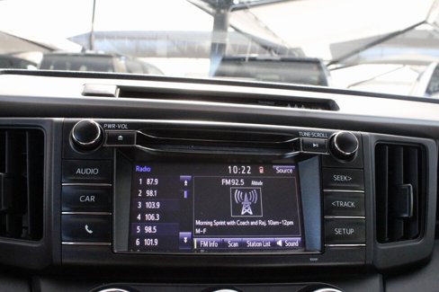Used 2017 Toyota RAV4 LE image 34