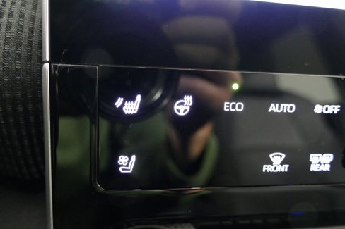 Used 2025 Toyota bZ4X AWD image 18