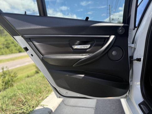 Used 2015 BMW M3 image 27