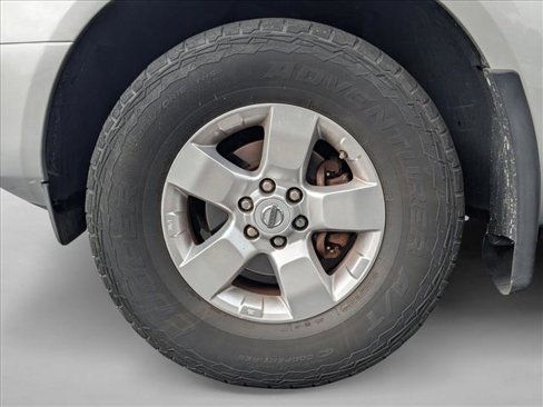 Used 2012 Nissan Frontier SV w/ SV Premium Utility Pkg image 19