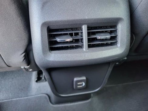 Certified 2023 GMC Terrain SLE image 12