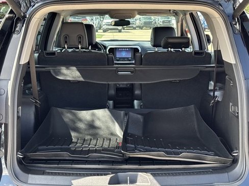 Certified 2018 GMC Acadia SLT w/ LPO, Cargo Package image 23