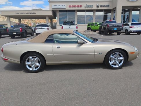 Used 1999 Jaguar XK8 Convertible image 8