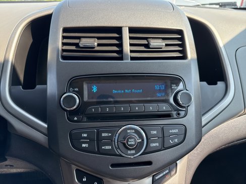 Used 2015 Chevrolet Sonic LT image 12