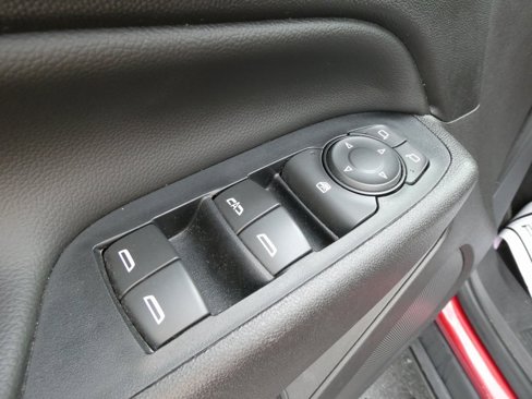 Used 2020 Chevrolet Equinox LT image 22