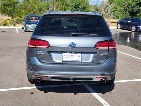 Used 2018 Volkswagen Golf Alltrack S image 4
