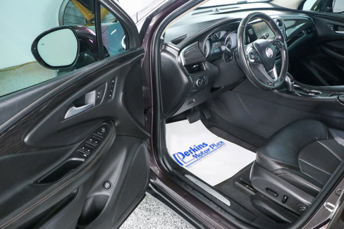 Used 2017 Buick Envision Essence image 3