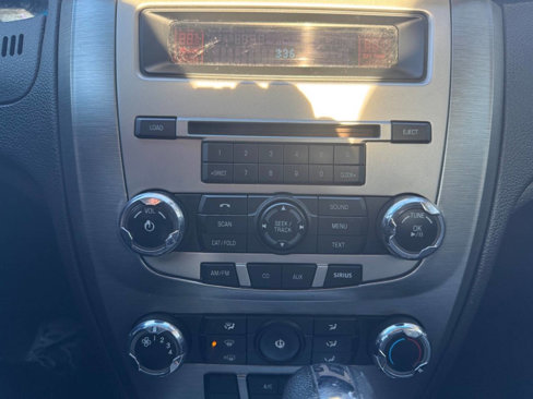 Used 2012 Ford Fusion SE image 23