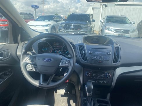 Used 2018 Ford Escape SE image 14