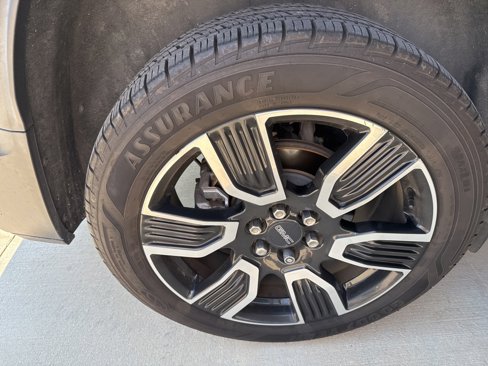 Used 2019 GMC Acadia SLT w/ Black Edition image 6
