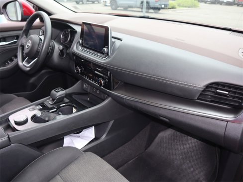 Certified 2022 Nissan Rogue SV image 24
