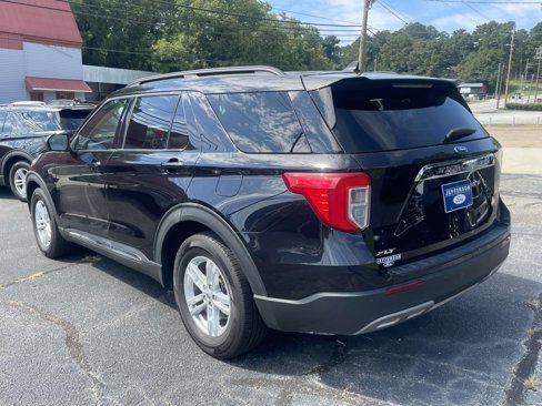 Used 2024 Ford Explorer XLT w/ Equipment Group 202A image 2