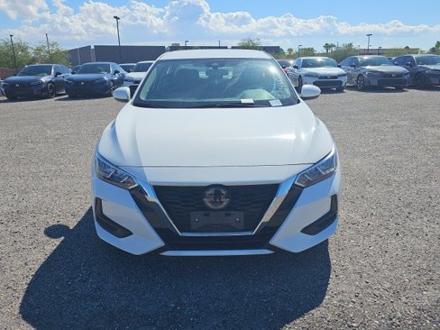 Used 2022 Nissan Sentra SV image 2