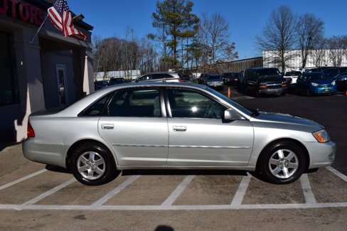 Used 2000 Toyota Avalon XL image 6