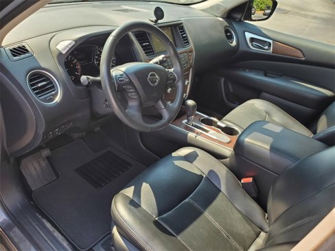 Used 2017 Nissan Pathfinder Platinum w/ Family Entertainment Package image 20