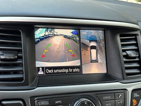 Used 2019 Nissan Pathfinder SL image 29