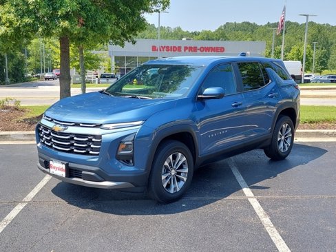 Used 2025 Chevrolet Equinox LT w/ Safety and Technology Package image 7